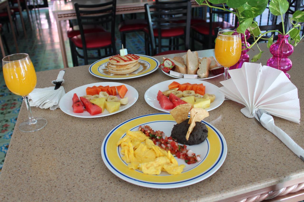 Hotel Doralba Inn Chichen Экстерьер фото